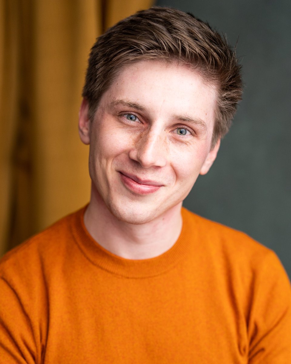 Godalming Pantomime tweet media