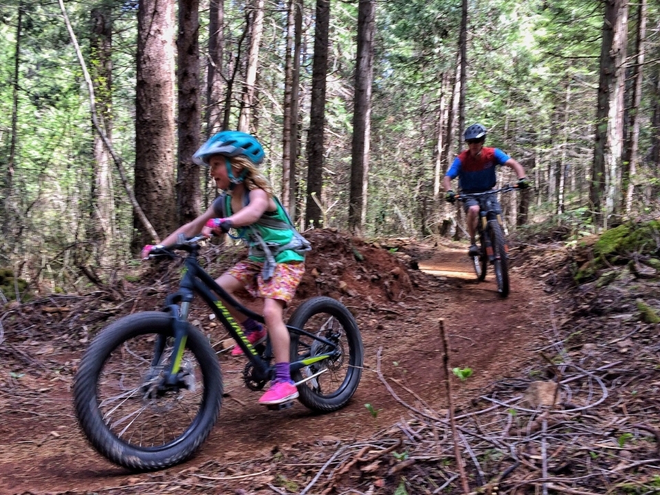 DonnerLakeVilla's tweet photo. #GreatTrailRace is calling! Swap city streets for #Truckee mountain beats, and enjoy pedaling through rugged terrains on a mountain bike or sprinting down scenic trails. Choose your path &amp; let the mountains awaken your spirit in #TruckeeCA! https://t.co/daobJdhbrU https://t.co/eXURO64fsH
