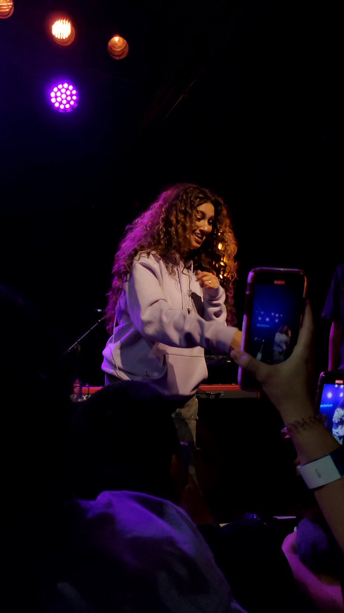 tktreasures's tweet photo. soundcheck โ 2
#TakeControlTour #ToriKelly https://t.co/vxaUnHSlsD