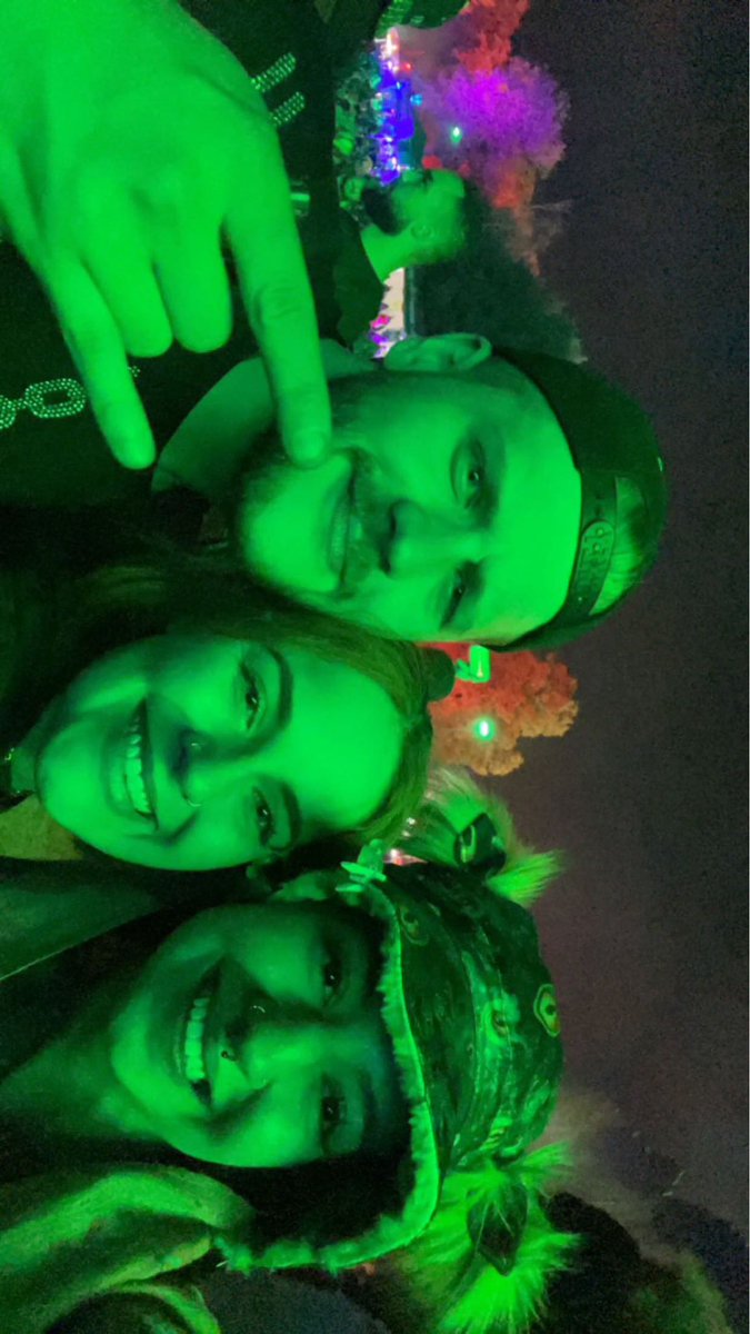 LL was so fun🥹💚 cant wait to see y’all again at summoning!! <a href="/MUERTEisdead/">MUERTE</a> <a href="/kealeesi/">𝐤𝐞𝐚𝐥𝐞𝐲</a>