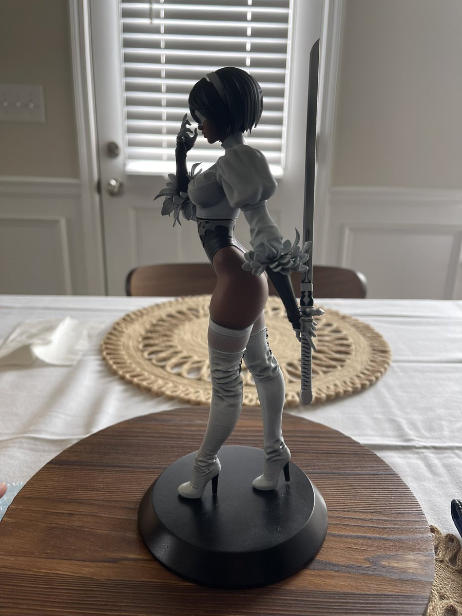 AyoMega_'s tweet photo. Absolutely the best custom statue I’ve ever had made! A thing a absolute beauty!💯🔥🙏🏾 #nier_automata #NieR #platinum #2B https://t.co/HbZKrb8ils