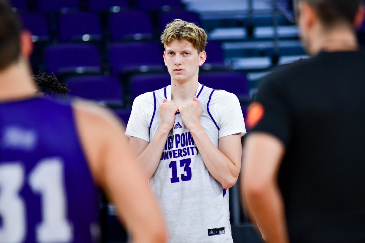 HPUMBB's tweet photo. Happy Birthday McChesney 🥳

#GoHPU X #HighPaceU https://t.co/0tuRfIWtUW