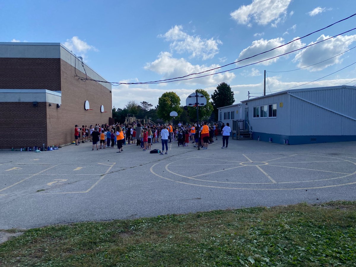 Terry Fox Run today @TFFSchoolRuns