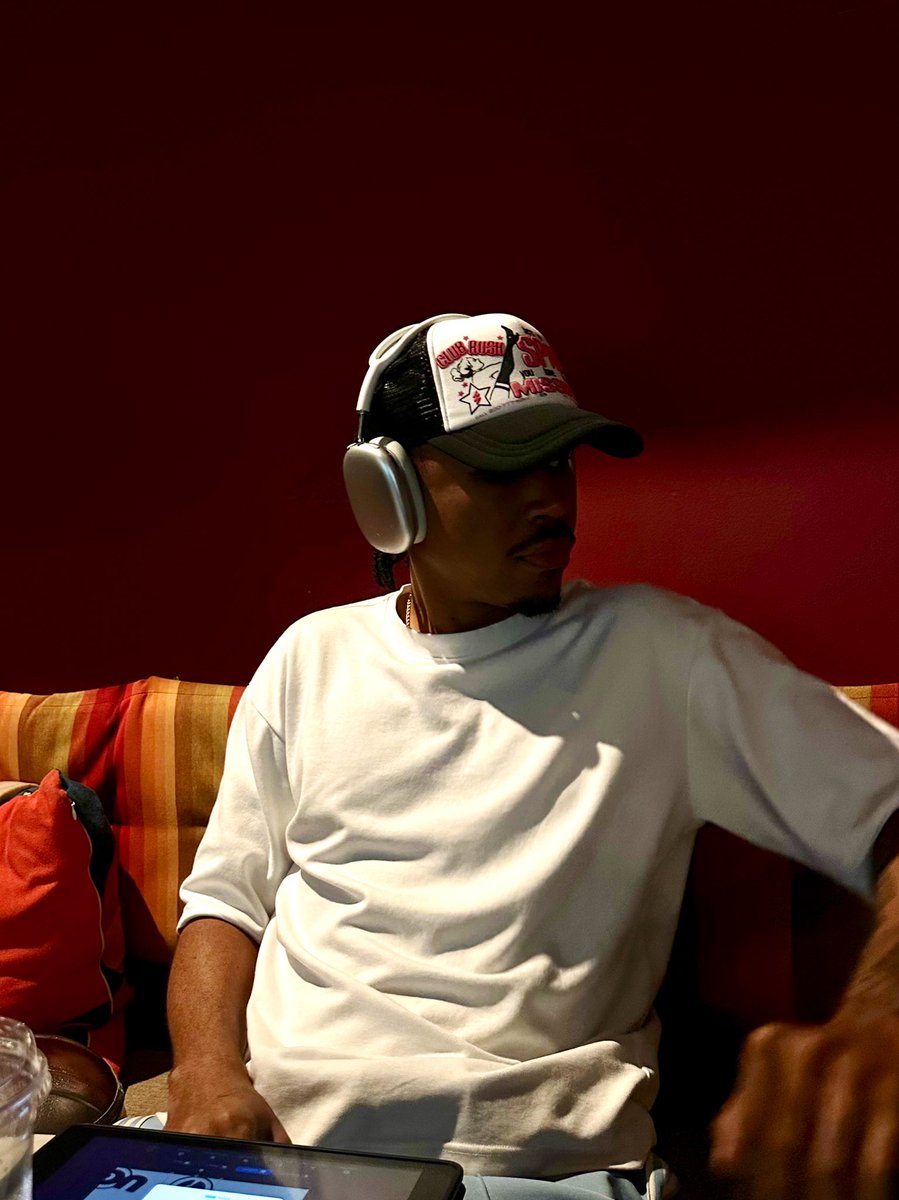 modernrush's tweet image. active in da city