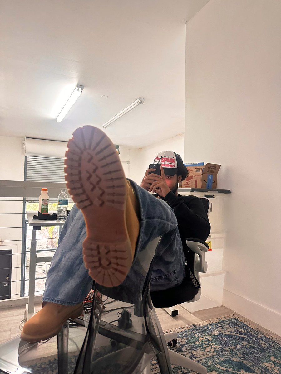 modernrush's tweet image. active in da city