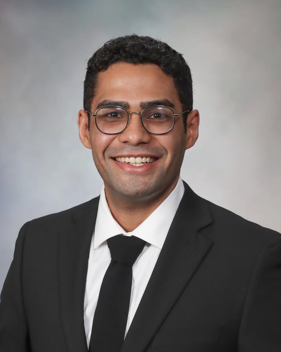 Hi #medtwitter! I am Pedro Martínez, an #IMG from Nicaragua 🇳🇮applying to #InternalMedicine for the #2024Match. 

I am passionate about clinical research and healthcare equity. Excited for this journey and to connect with mentors and fellow applicants! 

AAMC:16016039