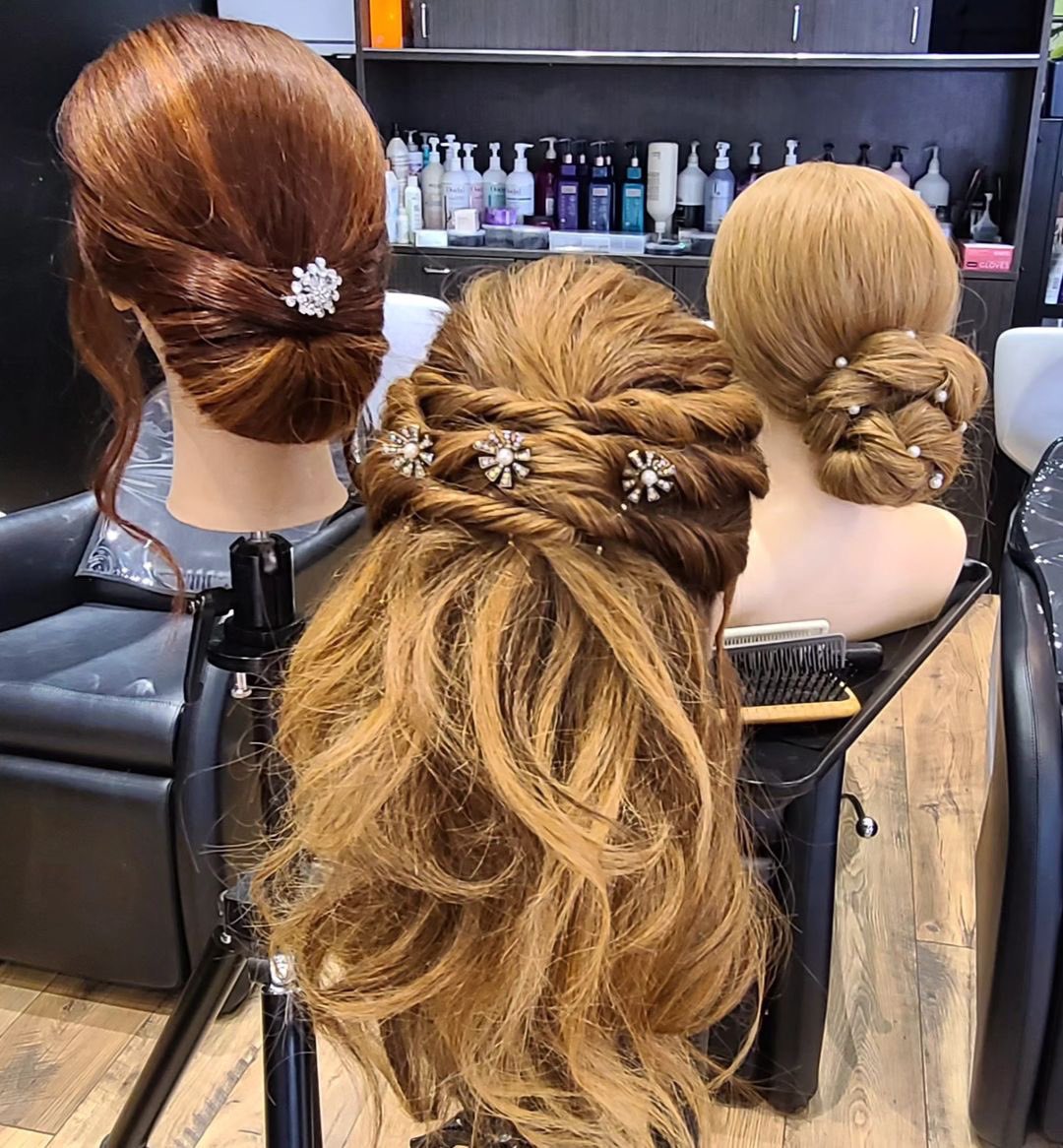 PivotPointIntl's tweet image. If two is a crowd, then three is a party! 3️⃣👱🏻‍♀️🎉 #Pureology #PivotPoint #LearnForward (📸: sandyyyjoseph)