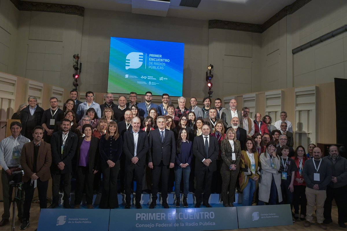 📻Se conformó el Consejo Federal de Radios Públicas

En el marco del Primer Encuentro de Radios Públicas, autoridades de medios públicos federales firmaron el acta constitutiva de la asociación.

Un impulso para brindar un mejor servicio informativo a la ciudadanía 🇦🇷