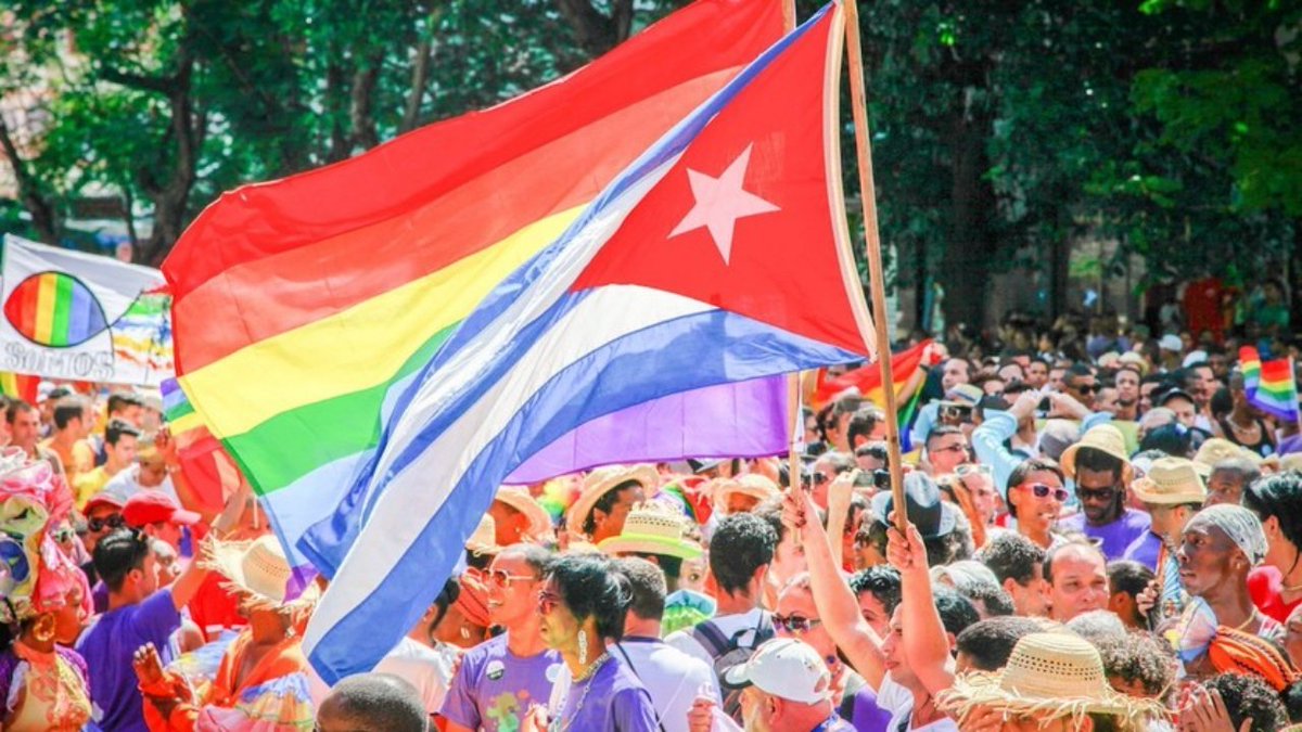A year ago today, Cuba passed the #CodigoDeLasFamilias - the world's most progressive law for LGBTQ people - in a national referendum with 67% support.

Imagine the US letting us vote in a referendum, let alone a huge expansion of LGBTQ & women's rights! Cuba is a real democracy.
