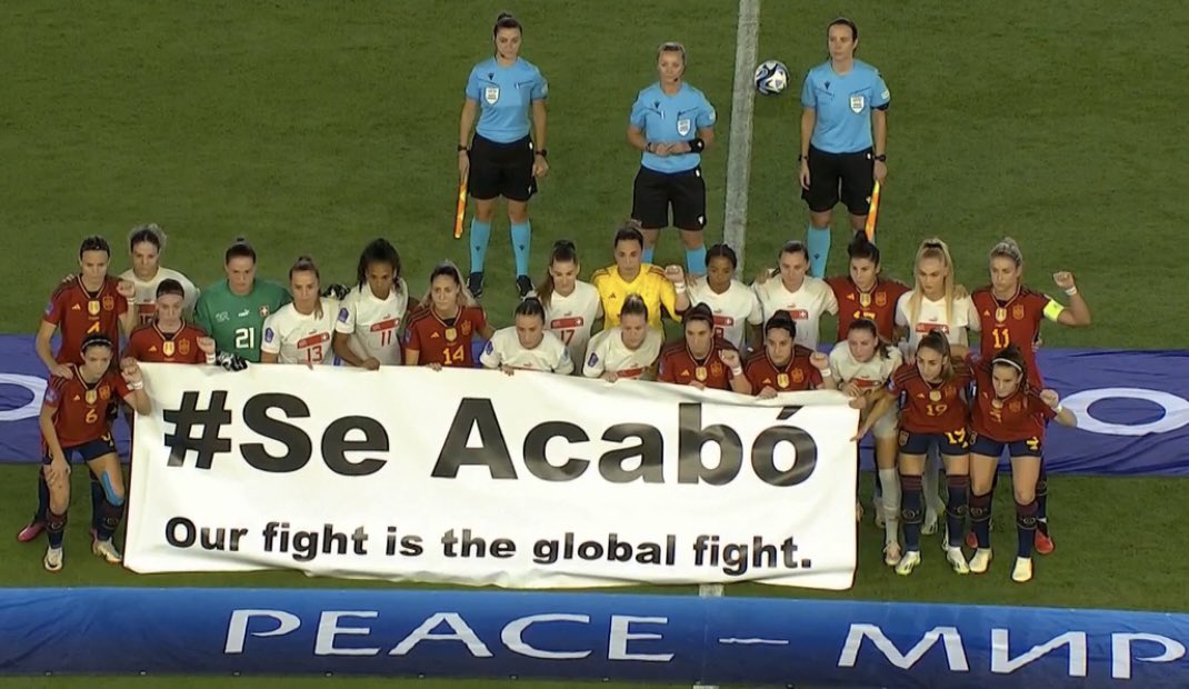 staernkiwi's tweet image. ✊✊✊ 💜           #SeAcabó 

#espsui