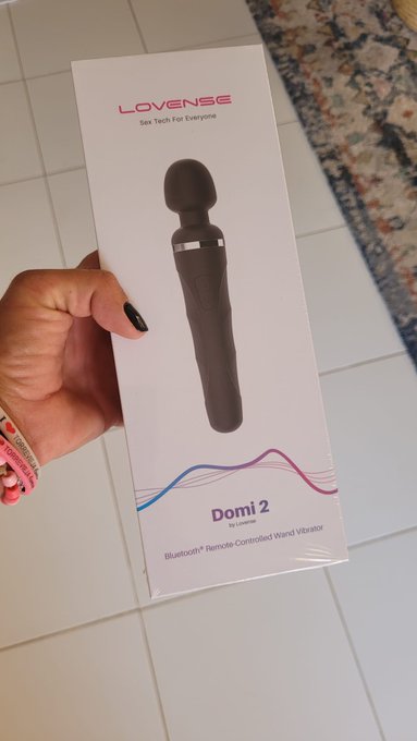 Do you like my new toy ? 😄😈 https://t.co/JhsVc6lyd7<a href="/tag/webcam"class="tags"><span>#webcam</span></a><a href="/tag/camgirl"class="tags"><span>#camgirl</span></a><a href="/tag/showup"class="tags"><span>#showup</span></a>