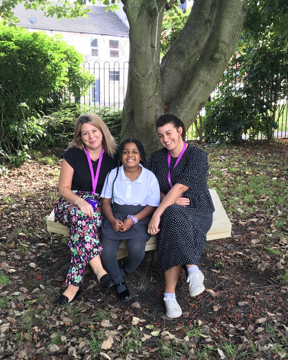 GetHandsOnUK's tweet photo. Big smiley faces all round at @ReachPrimary this week. Weβve heard that the children are really enjoying the new facilities, especially the chicken den and are waiting patiently for fresh eggs everyday!
#HandsOn #MakeAnImpact #SchoolFacilities #OutdoorDesigns https://t.co/8jkCMzbO46