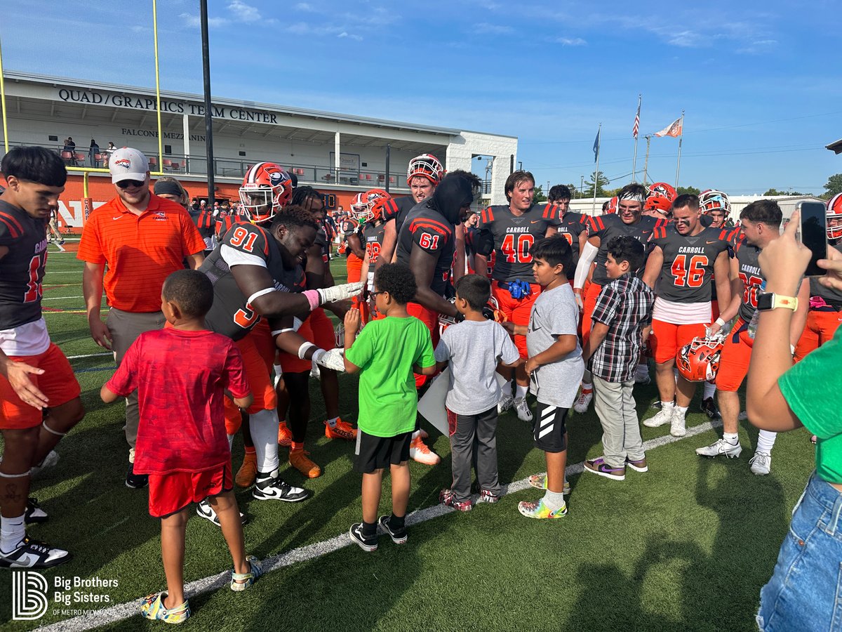 BBBS Milwaukee (@bbbsmilwaukee) on Twitter photo Ready, set, hike!🏈
Big Brothers Big Sisters of Metro Milwaukee’s Family Game Day scored big with the <a href="/carrollu/">Carroll University</a> Pioneers Football Team! 💚🙌
We’re bringing together the gamechangers who drive our mission forward. Become a Big today 👉 bbbsmilwaukee.org/volunteer/.
<a href="/CoachBuddah/">Mike Budziszewski</a> Ready, set, hike!🏈
Big Brothers Big Sisters of Metro Milwaukee’s Family Game Day scored big with the <a href="/carrollu/">Carroll University</a> Pioneers Football Team! 💚🙌
We’re bringing together the gamechangers who drive our mission forward. Become a Big today 👉 bbbsmilwaukee.org/volunteer/.
<a href="/CoachBuddah/">Mike Budziszewski</a>