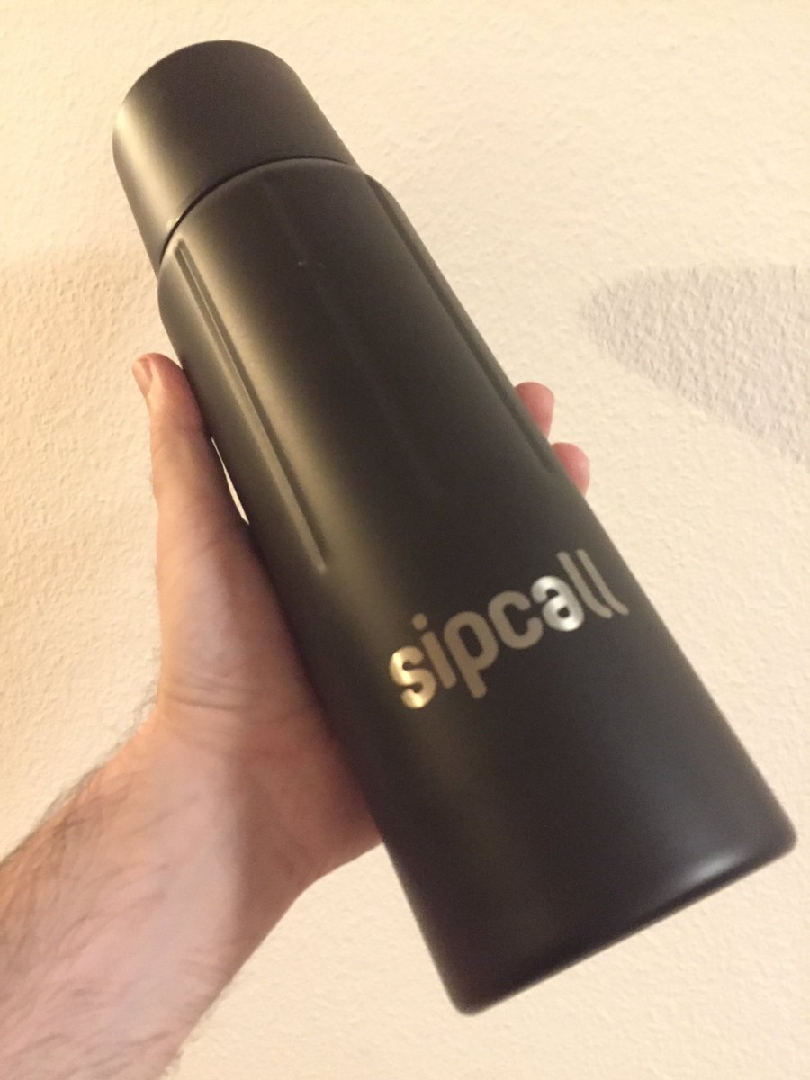 eventNETch's tweet image. Danke @sipcall_ch für die riesige Jubiläums-Überraschung als 5 jähriger Kunde. Eine richtig coole #SIGG Thermoflasche!