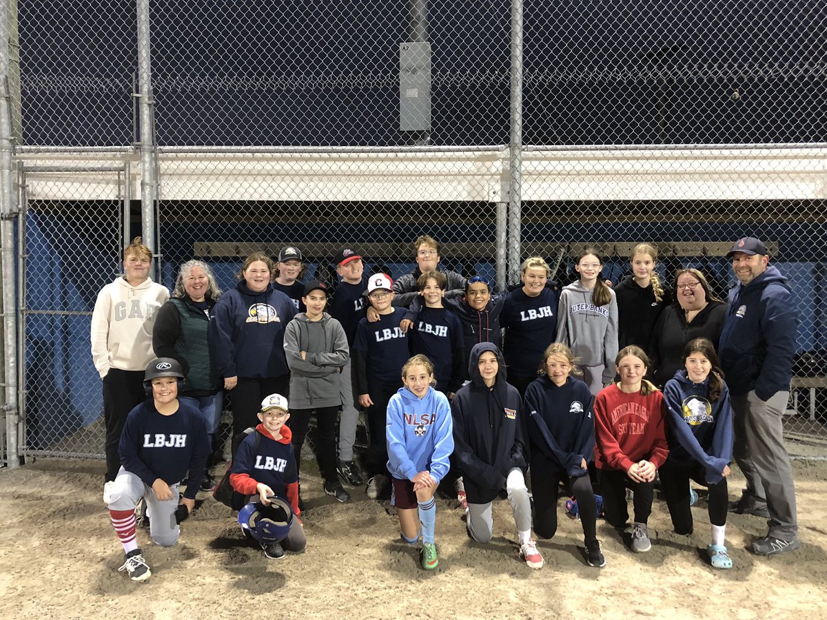 Super-proud of our <a href="/learysbrook/">Leary's Brook Jr High</a> Eagles as they played their hearts out in a double-header today at the <a href="/SPJHPythons/">SPJH</a> fall softball classic! 🦅🥎
