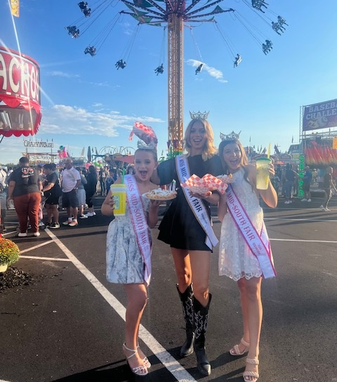 MidSouthFair's tweet photo. Miss Mid-South Fair pageant girls just want to have fun! Congrats to the 2023 winners! 👑

📸 Brandi Murphy https://t.co/QFDZwQsuVN