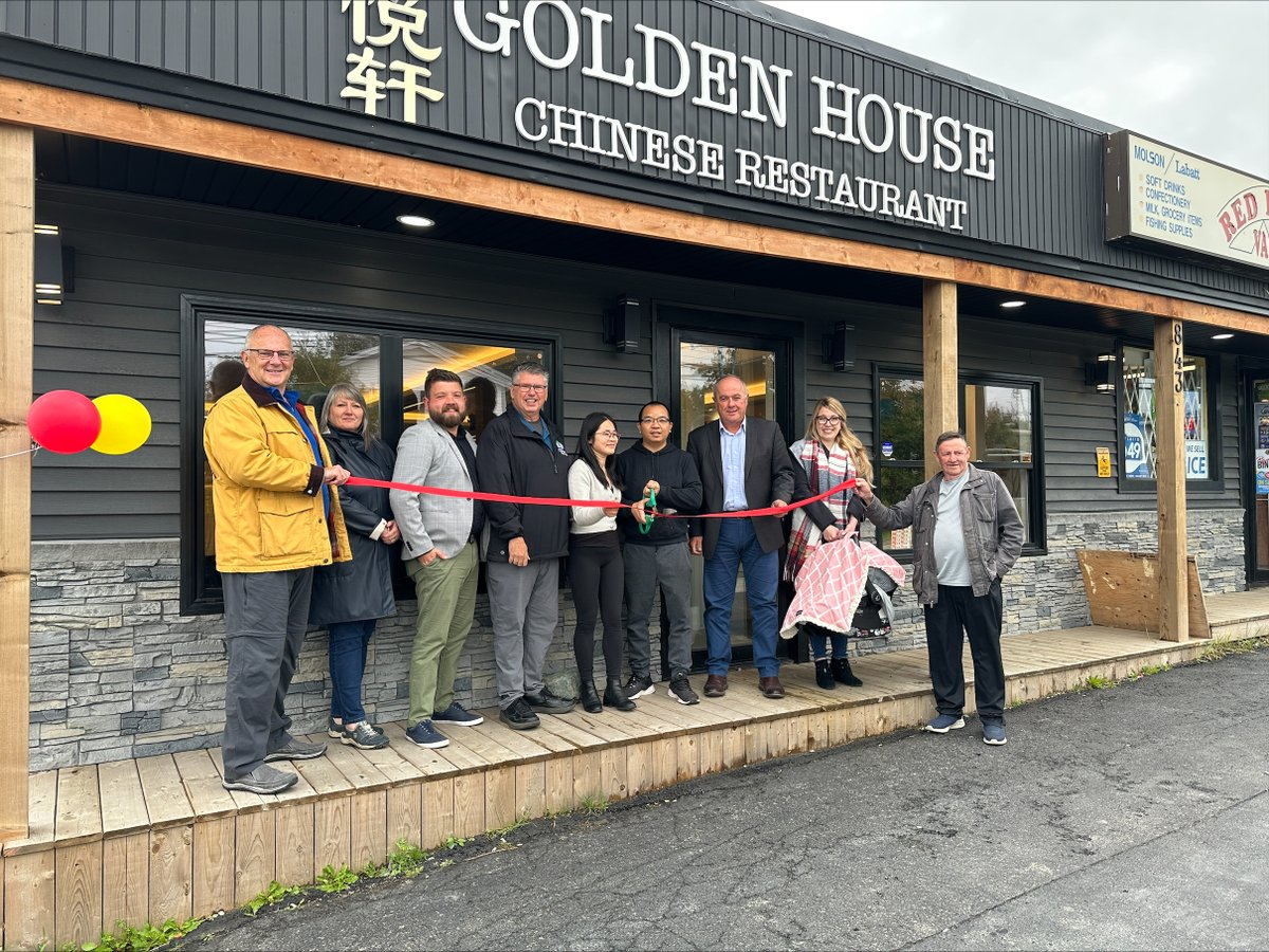 Congratulations to Golden House Restaurant on eight years of business in Conception Bay South!  🎊 We joined them at 843 Conception Bay Highway yesterday to celebrate this momentous anniversary and check out their beautiful new renovations!  

#CBS50 #ExploreCBS