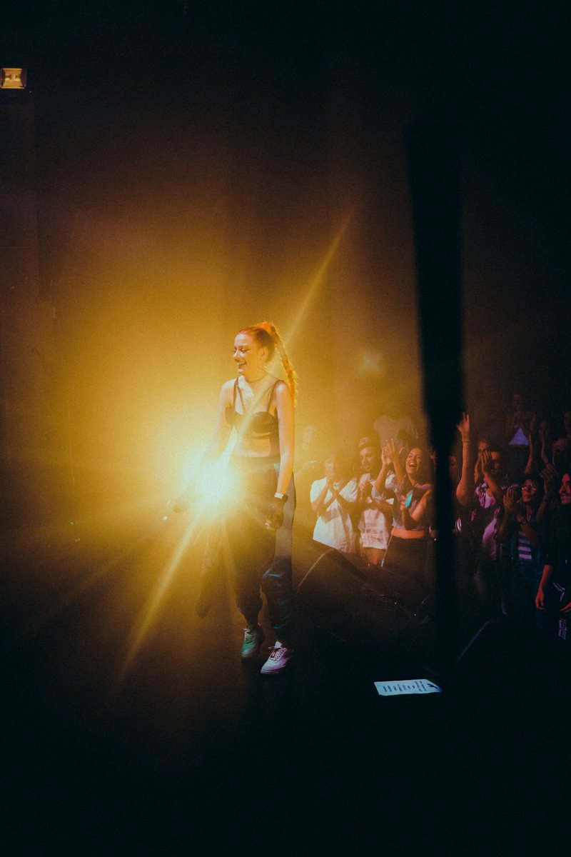 LA INSERT tweet media