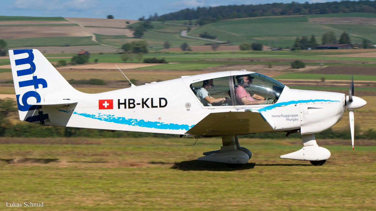 aviation_schmid's tweet photo. Flüüger-Fäscht Schmerlat 2023
LSPF - 2.9.23
Part 2/2
#AvGeek #planespotting #planes #planespotter #aviation #aviationphotography #spotting #lspf #schmerlat https://t.co/3DOrhSB5bR