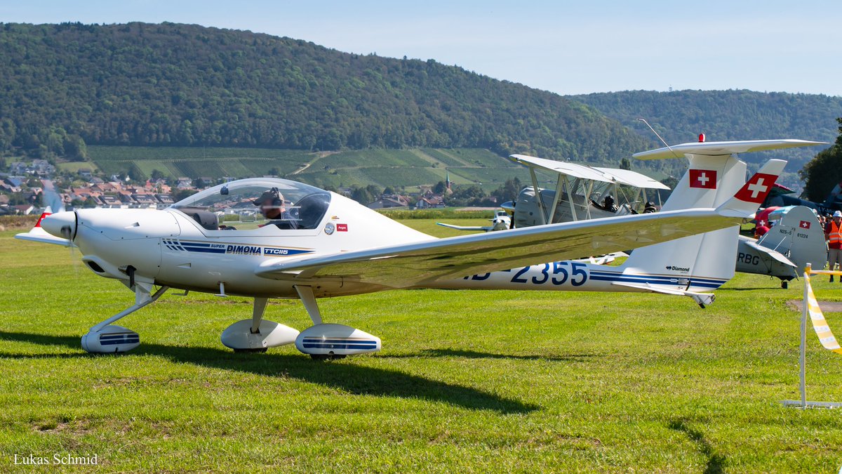 aviation_schmid's tweet photo. Flüüger-Fäscht Schmerlat 2023
LSPF - 2.9.23
Part 2/2
#AvGeek #planespotting #planes #planespotter #aviation #aviationphotography #spotting #lspf #schmerlat https://t.co/3DOrhSB5bR
