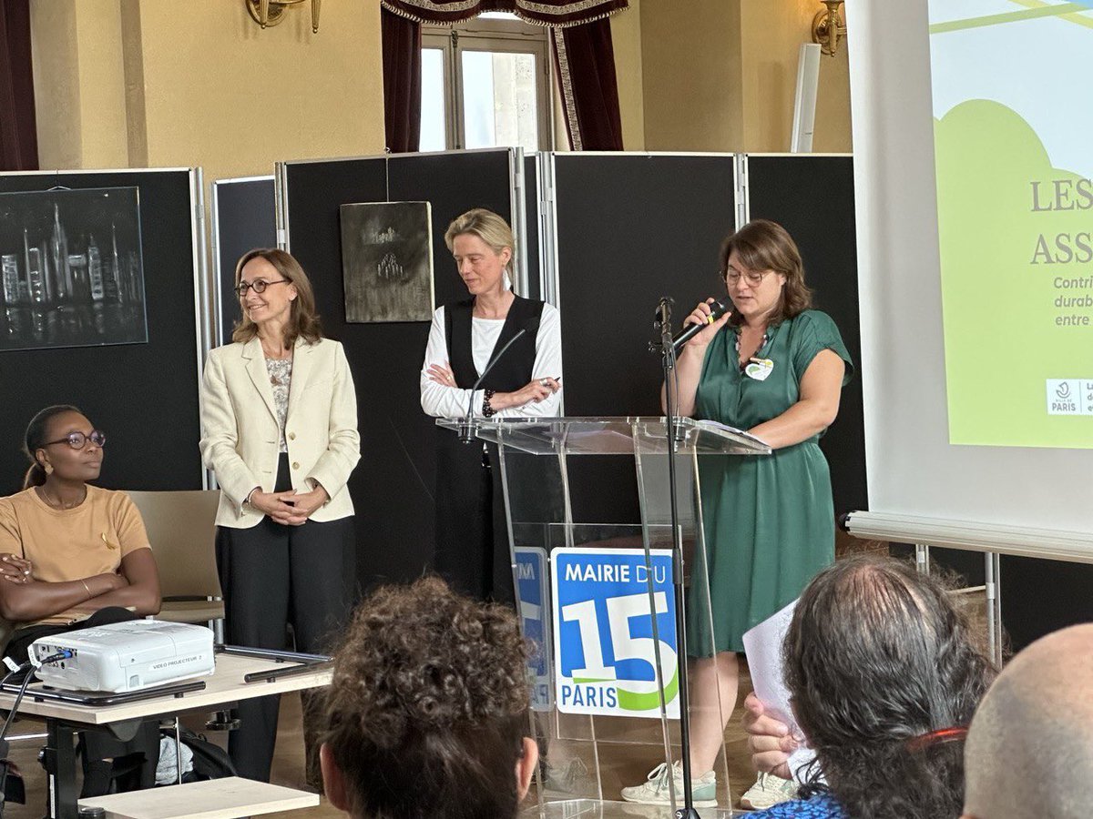 AlexiaGermont's tweet photo. #paris15 bénéficie d’un large réseau d’entreprises et d’associations . A la @mairie15 , avec @McDoucere ns avons accueilli @CiedesTropes pr la 1ere édition des #RencontresAssosMecenes15 #RAM15 . Une démarche à renouveler soutenue avec #parisbusiness15 @Philippe_Goujon https://t.co/Hq9aooHMTd