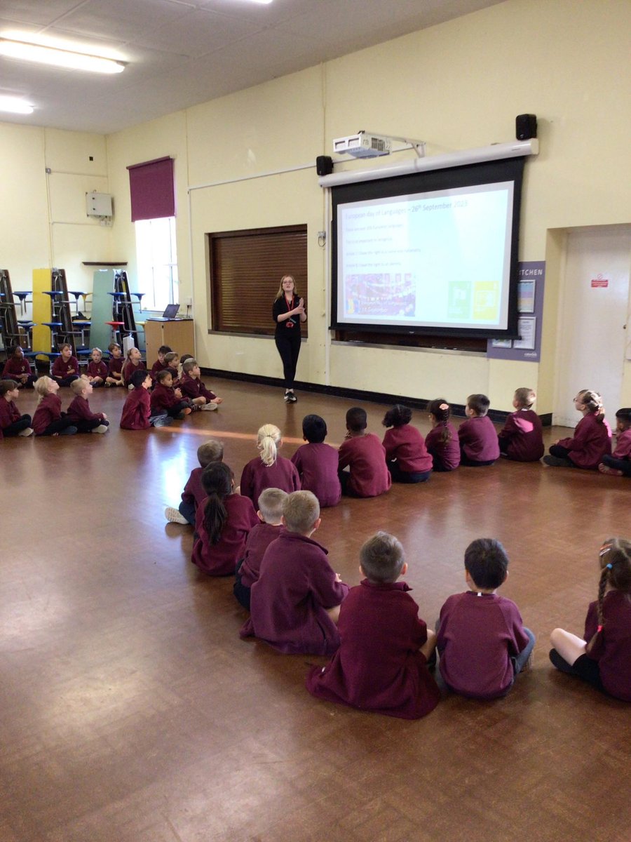 HWVPA's tweet photo. KS1 had a fantastic #oracy assembly today where they spoke and learnt about National Languages Day 

@voice21oracy 

#nationallanguageday 
#ks1assembly 
#talkpartners https://t.co/Gtd156VdF4