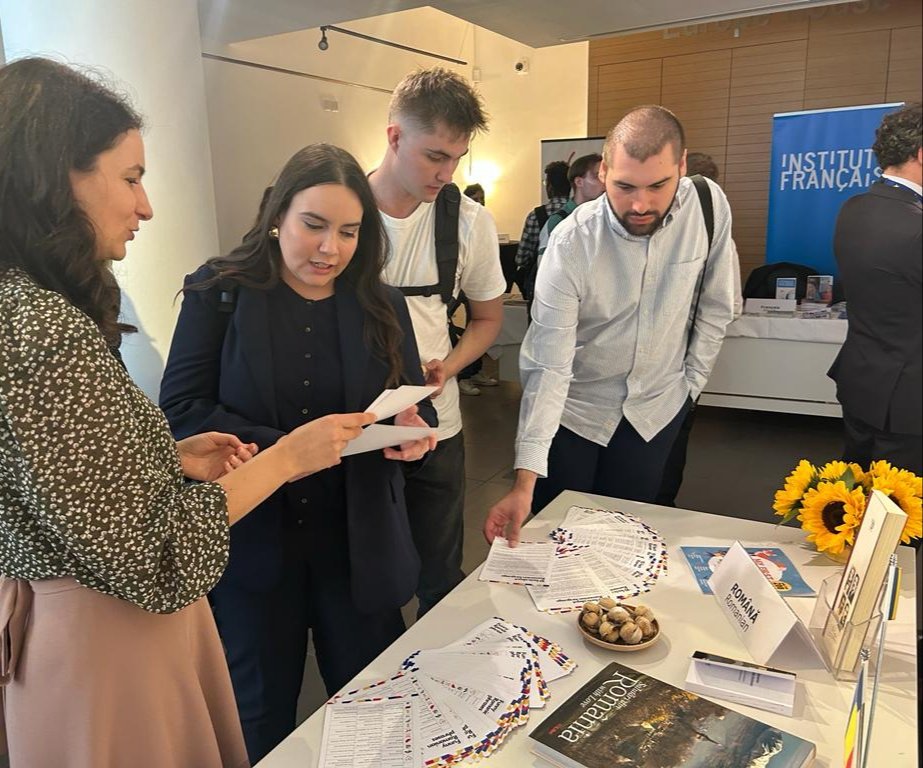 Embassy of Romania in London tweet media