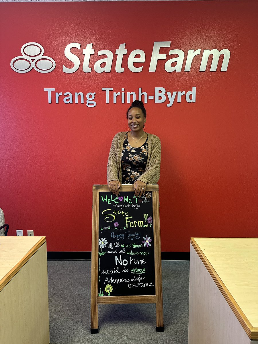 itstrangtrinh's tweet photo. Everyone please join me in congratulating our Account Manager, Danielle! 🎉

She passed her Life/Health test on first try &amp; now’s fully licensed to help with all your L❤️VE Insurance needs ⭐️

Along with Life, she’s also licensed for Auto, Home, Bank &amp; more. She’s the real MVP🏆 https://t.co/8gVCeZlrrA