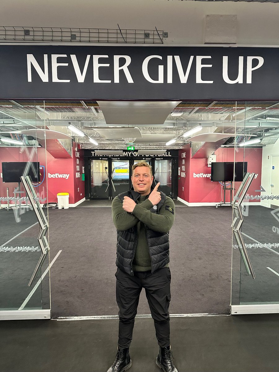 Little one for the haters. Just want to say thank you. Because The 1 thing that pushes me on and on to keep on going even when I feel like giving up and resting. Is the people talking behind my back or making up stories. Especially when they haven’t ever met me. I work hard, I’m