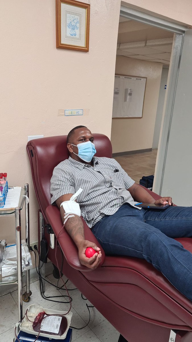 JamahlStrachan's tweet photo. Give a little blood and possibly save a life. https://t.co/nyQMHmuUvN