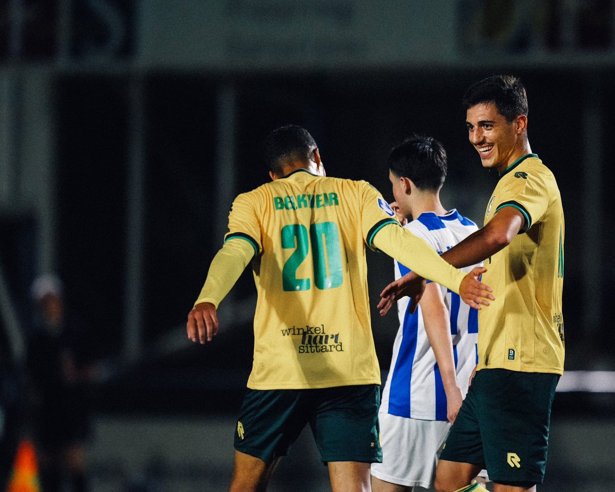 FortunaSittard's tweet photo. Fortuna wint met 0-3 van EVV. De doelpuntenmakers: Özyakup, Lazetic en Belkheir.
#evvfor https://t.co/0iWAWyjAXn