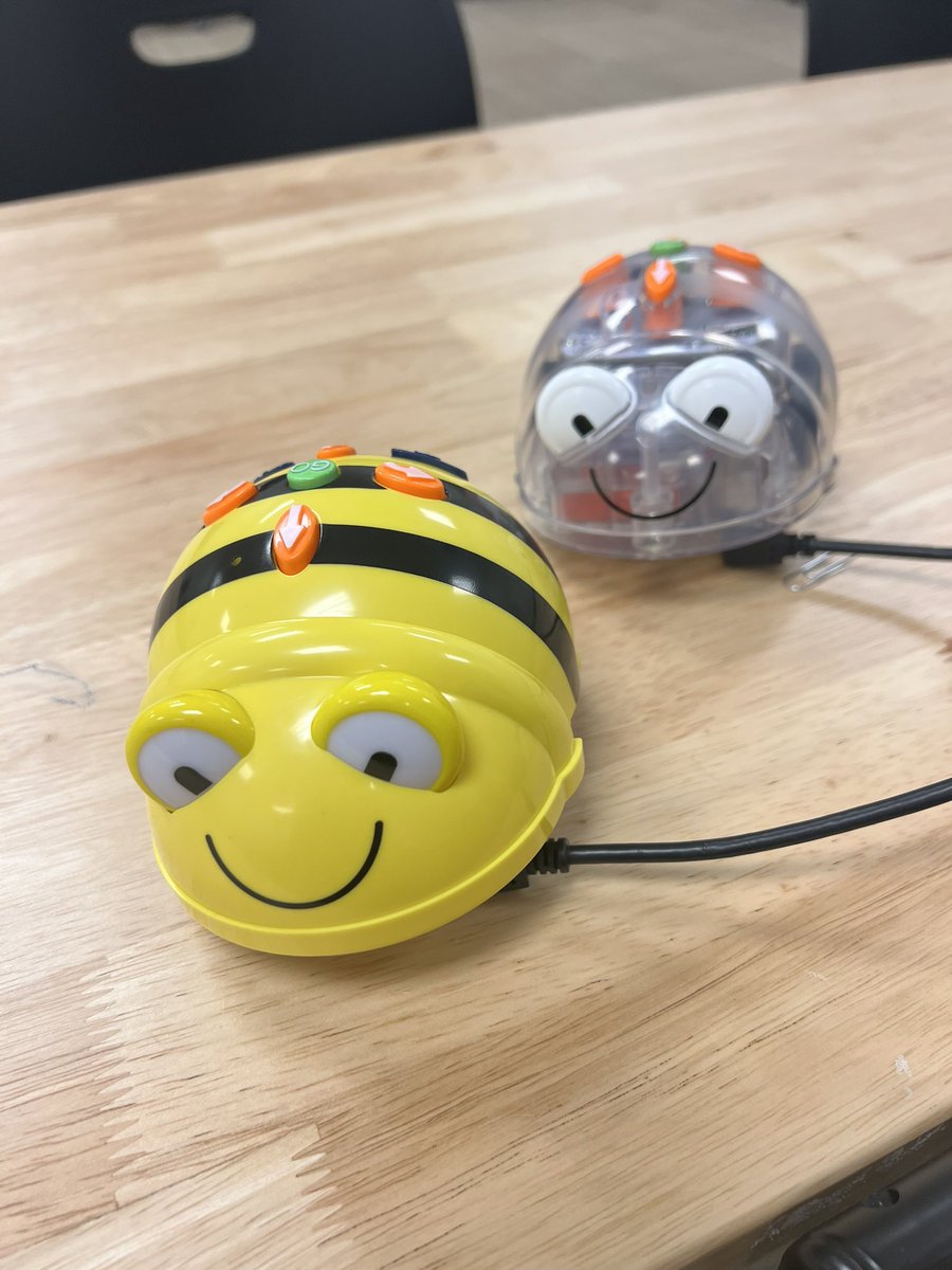 JASArockets's tweet photo. Oh my! Finches, Bee Bots, and Vex 123!! We’re ready to celebrate National Robot Day with our #JASABots this afternoon! Stay tuned for some fun pictures! @JMCSSInnovation @suptking https://t.co/LTnBbaqEjV