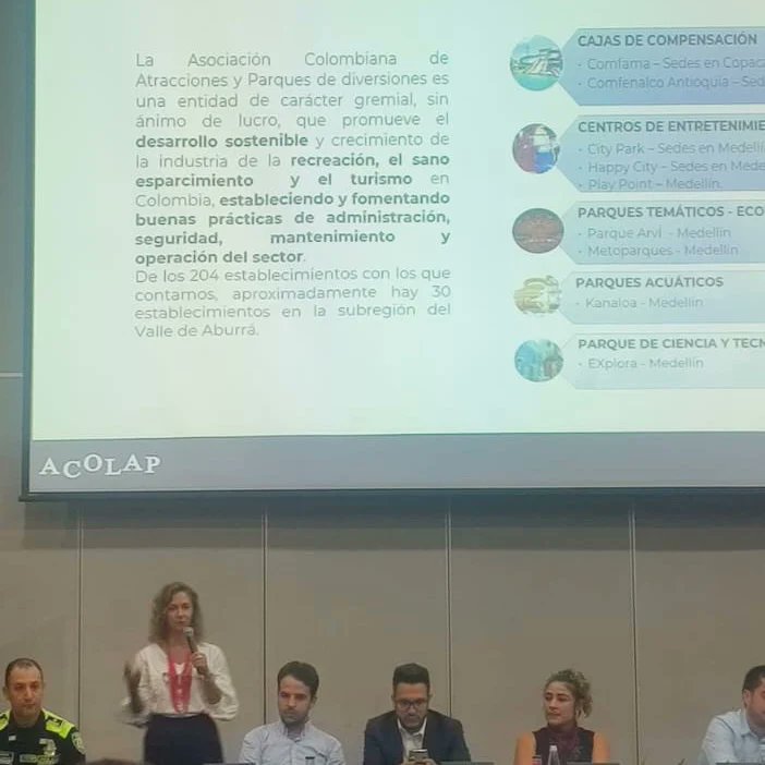 Hoy participamos en el Consejo Subregional de Turismo de Antioquia.
El objetivo de este espacio fue  el de integrar diversas instancias que representan la cadena de valor del turismo, para impulsar así, una mejor gobernanza turística en el territorio.