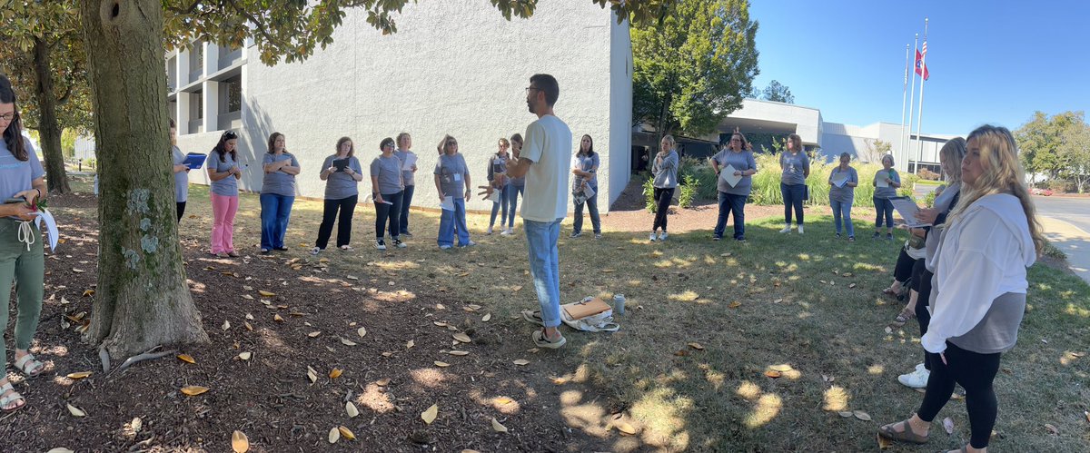 lichelleleonard's tweet image. #TRSC with @theTSIN took training outside thanks to @The_Compact #STEMPossible