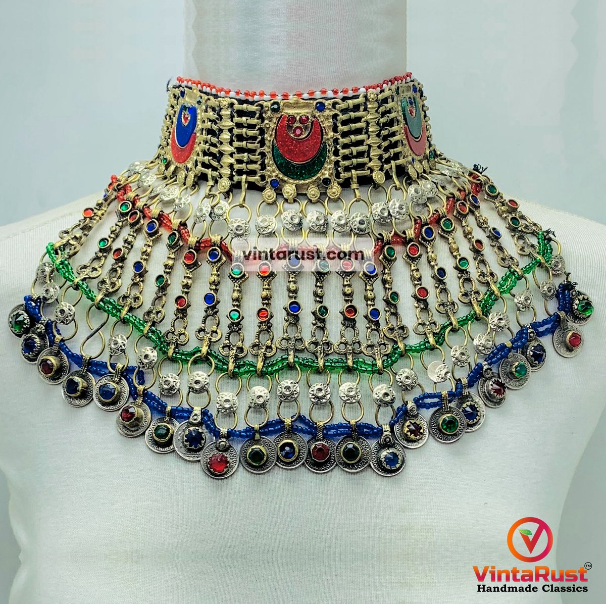 Handmade Bohemian Multicolor Choker Necklace. 

Shop Now:
buff.ly/3LyIJvh

#vintarust #handmadejewelry #bohemianstyle #multicolornecklace #expressyourself #uniquecraftsmanship #vibrantelegance #artistry #adornyourself #colorfulbeauty #jewelrylovers #fashionstatement