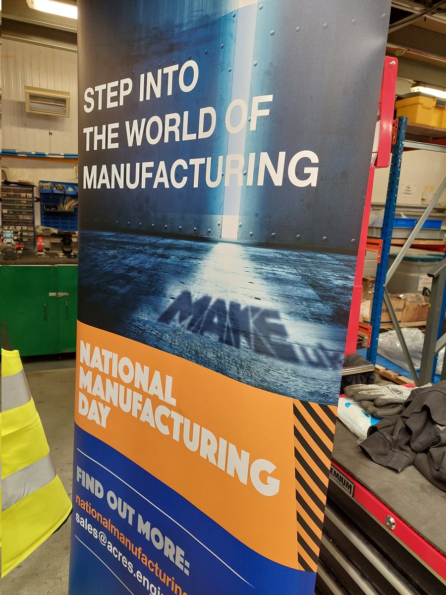 chellaston_dt's tweet photo. Our Year 11 Engineering students had a great visit to @AcresEng  today. Trying their hand at programming robots, virtual welding, assembling parts, watching the laser and welding demos. Thanks to all at @AcresEng  for inviting us along. #Engineering #apprenticeships https://t.co/f5qVVeWg9r