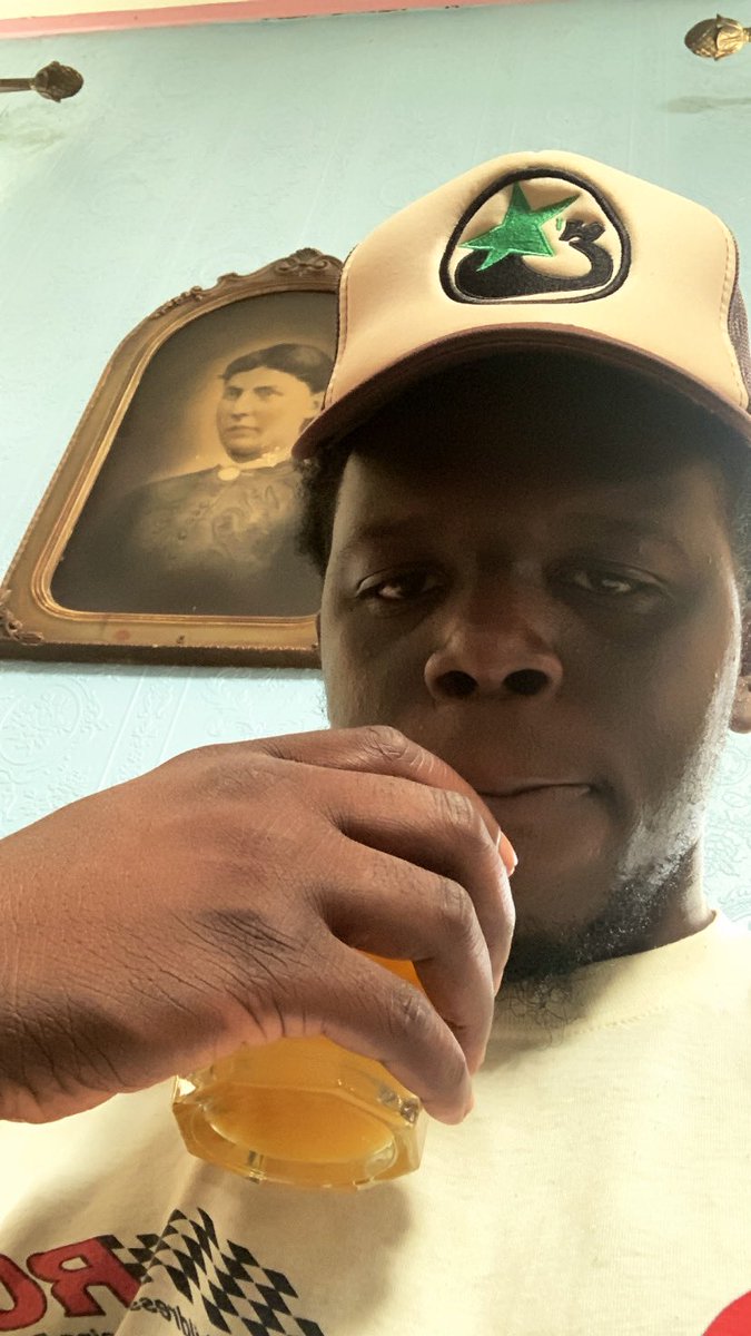 bukithegreat's tweet photo. one day in the world to be selfish and today’s mine https://t.co/TP9BQvQRAR