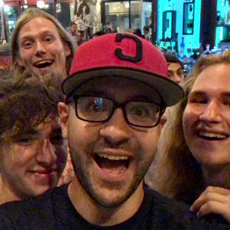 East 9th tweet media