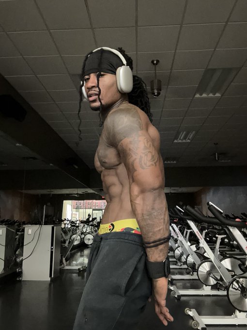 Watch Dwayne mckell's leaked NSFW photo on TwXstars