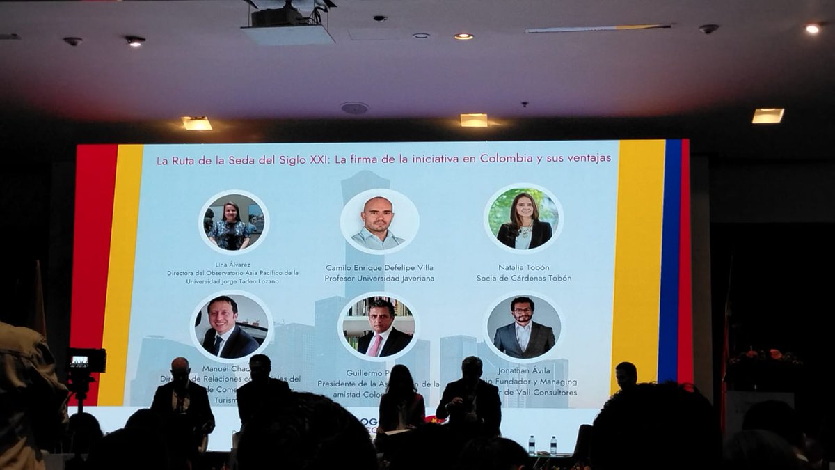 asodesing's tweet photo. #AEstaHora🕒

Estamos en el evento "El VII Diálogo China Colombia" organizado por la Cámara Colombo China de Inversión y Comercio  @CAMCOLOMBOCHINA  para fortalecer relación entre ambos países y explorar oportunidades para los empresarios Colombianos. https://t.co/vAONJqieKV