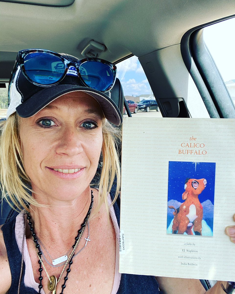 A friend I took acting classes with in #ATX wrote this book the #CalicoBuffalo. I highly suggest you read it to your #littles. Love you <a href="/edoh519/">EJ Stapleton</a>