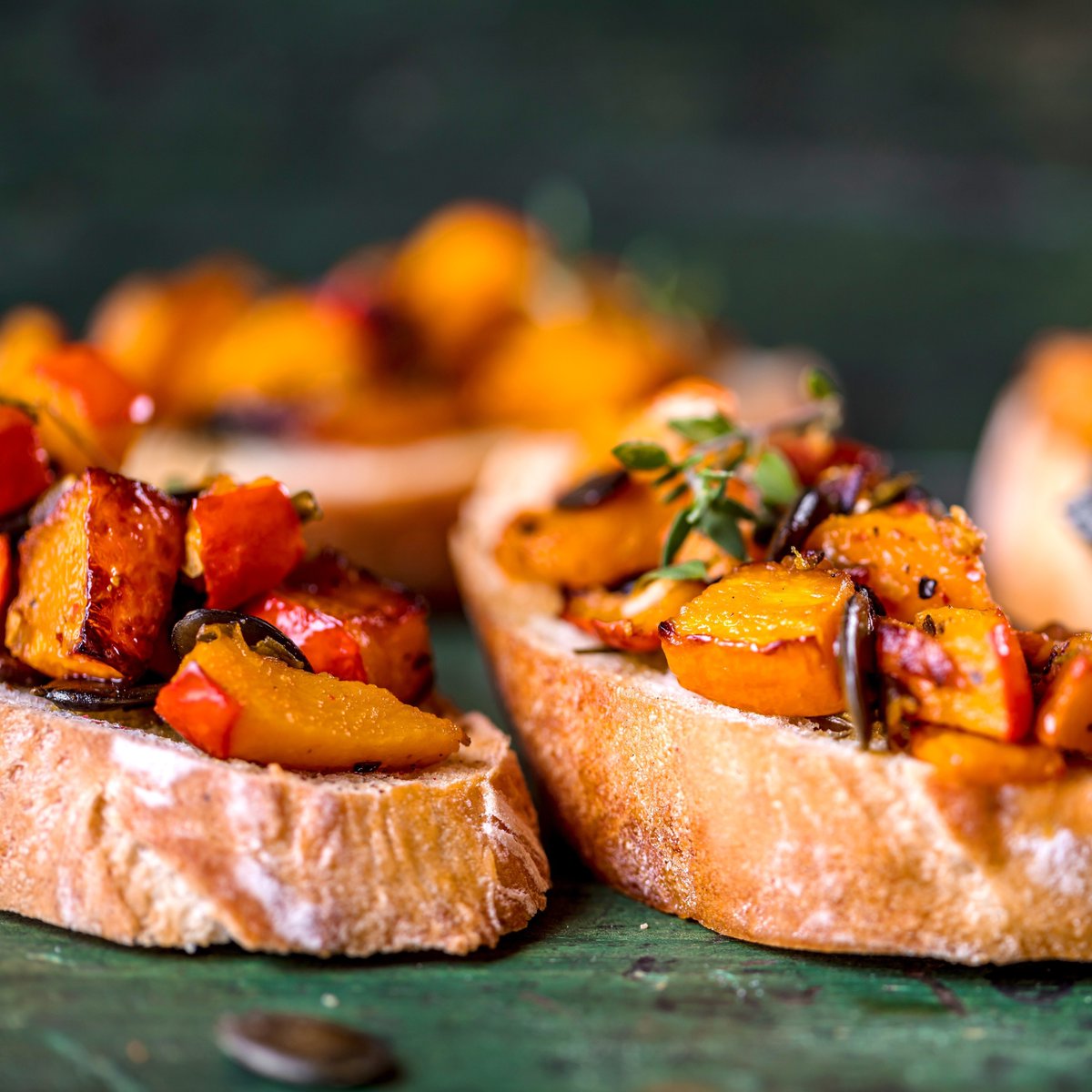 shopvoilaca's tweet photo. Easy fall appetizers!🍂 Grilled pumpkin & squash, goat cheese, crusty bread and thyme! 🎃
Shop Voilà for your fall ingredients & more!
#fallrecipes #fallbaking #pumpkin #pumpkinrecipes #pumpkinappetizers #thanksgivingrecipes #thanksgivingappetizers #fallfoods #fallproduce https://t.co/ASHbgzXMGA