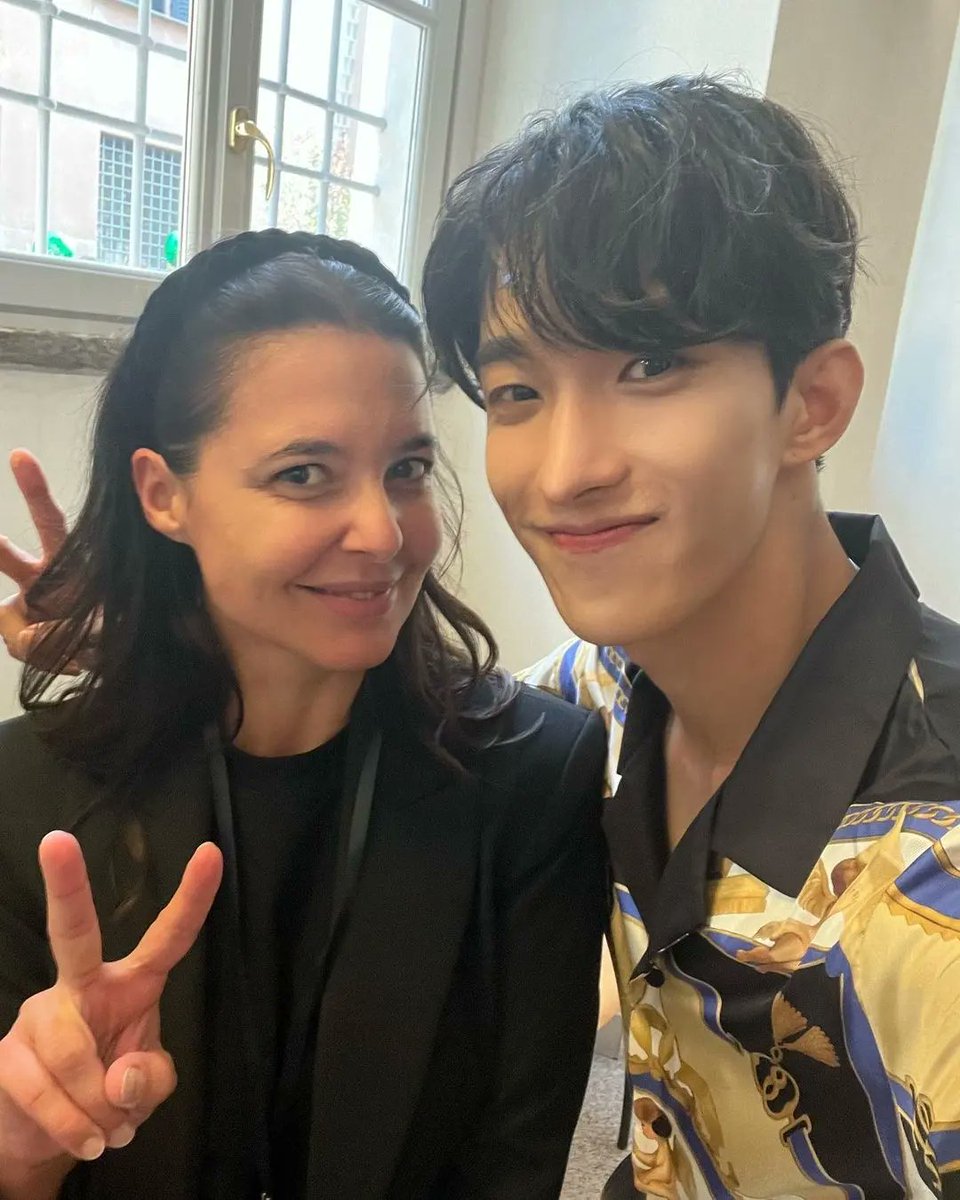 DK17Chile's tweet photo. 『🍦 INSTAGRAM ;; 25.09.23』
⌲ Fotos de #DK en Milán subidas por Maddalena Bertoli, directora de marketing de Bally.
Cr. maddalenabt
⎙ Tags ─⌲ #SEVENTEEN #세븐틴 #SVT_FML #달링 #도겸 #FckMyLife #FML @pledis_17
🐌 https://t.co/8xLzUJlWgI