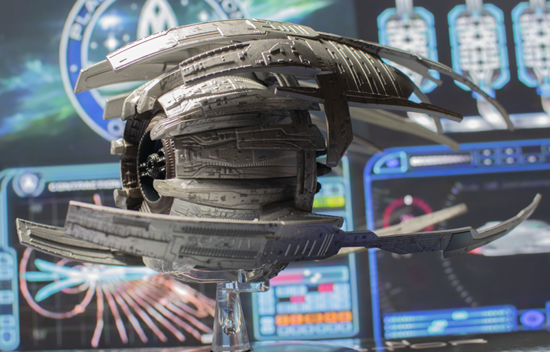 JJ_Jo_'s tweet photo. The never released #Kaylon Interceptor arrived. It's a beauty!! To think we were almost denied this collectible, but @Masterreplicas_ doing the good work! If you want one, they still have some left. https://t.co/eZ753OvptP #TheOrville https://t.co/KzK7FDvGLn
