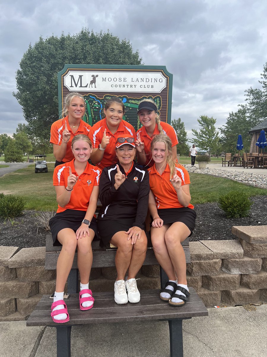 GolfMinster's tweet image. The Lady Wildcats are Sectional Champs!! They placed first in their tournament at Moose Landing today with a 384!!

Ashley M - 89 (3rd)
Ashlyn H - 95
Lauren H - 99
Star W - 101

They’ll advance to play Districts at Sycamore Springs in Findlay on Monday!!