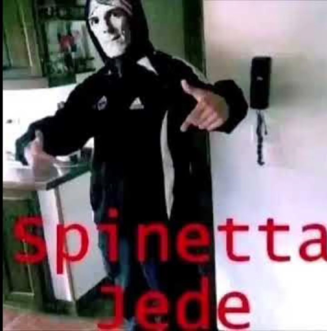 Spinetta jede