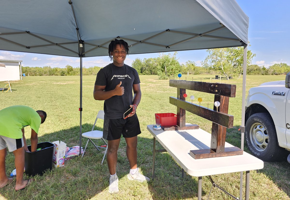 HokaHeyFB tweet media