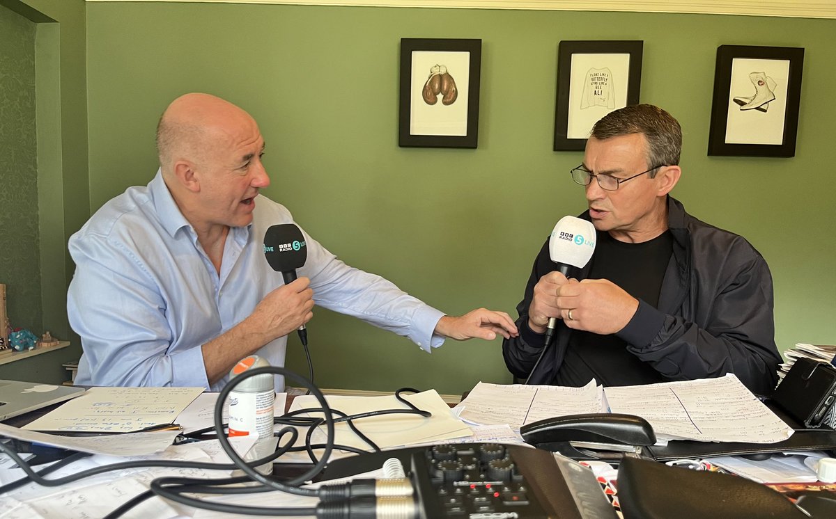 ManvirRai90's tweet photo. Essential listening on this week’s pod. 🥊🎧
@bigdaddybunce and @richiewoodhall break down #ZhangJoyce2, #McCaskillRyan and what’s next for Conor Benn.
Eddie Hearn, Frank Warren and Joe Joyce all feature.
5 Live Boxing with Steve Bunce: https://t.co/3wX6aZZSXG https://t.co/iRY7u1eISo