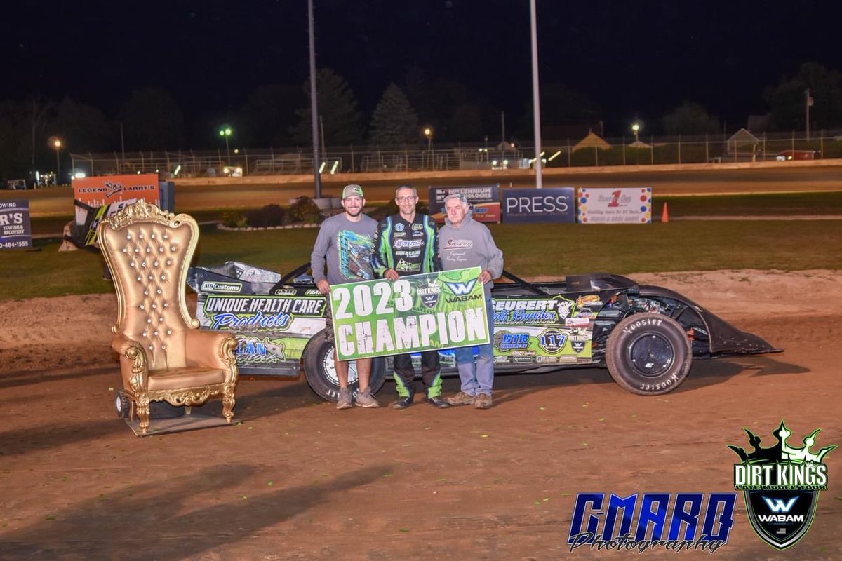 CompetitionWI's tweet image. Nick is crowned your @DirtKingsTour CHAMPION👑

Another day, another win for Nick Anvelink and his unstoppable Competition Specialists engine🏆 Congrats!

#champion #win #victory #king