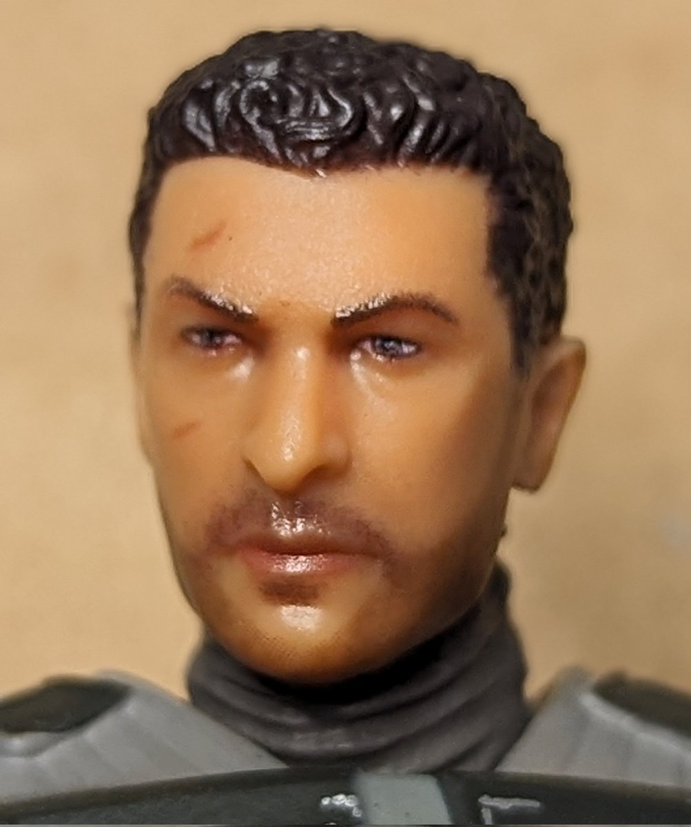FLYGUY's tweet image. Again no change to this star wars black series figure other than a slight spray with matte clear finish. Poor Axe Woves isn&apos;t selling well but slight spray to #stopthesweat and a very good @Hasbro sculpt comes out.
Might improve sales Hasbro!
amzn.to/3EUbVcs